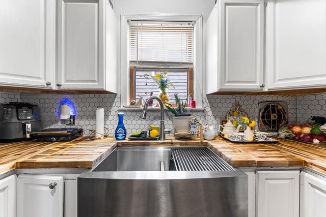 648 BILLINGS AVE, Paulsboro, NJ 08066