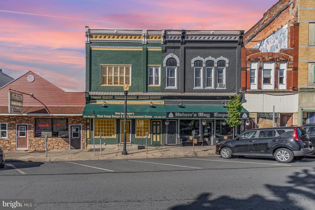 Image 1 of property listing at 30 S MAIN ST, Shenandoah, PA 17976