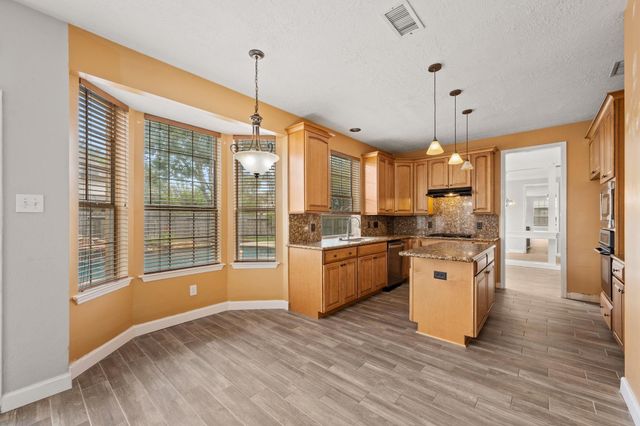 6931 Royal Knoll Court, Pasadena, TX 77505