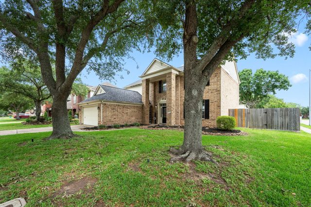 6931 Royal Knoll Court, Pasadena, TX 77505
