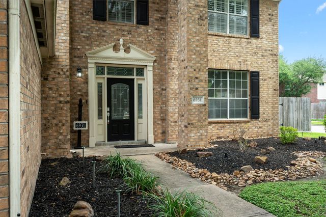 6931 Royal Knoll Court, Pasadena, TX 77505