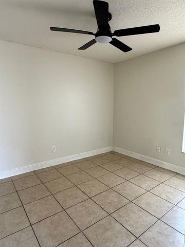 2211 GUADALUPE STREET, Kissimmee, FL 34743