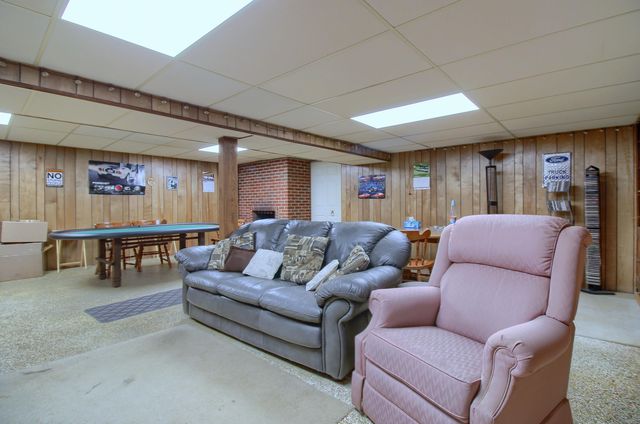 33725 Cindy Street, Livonia City, MI 48150