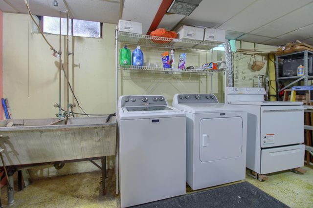 33725 Cindy Street, Livonia City, MI 48150