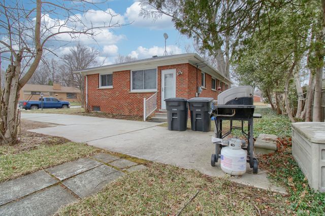 33725 Cindy Street, Livonia City, MI 48150