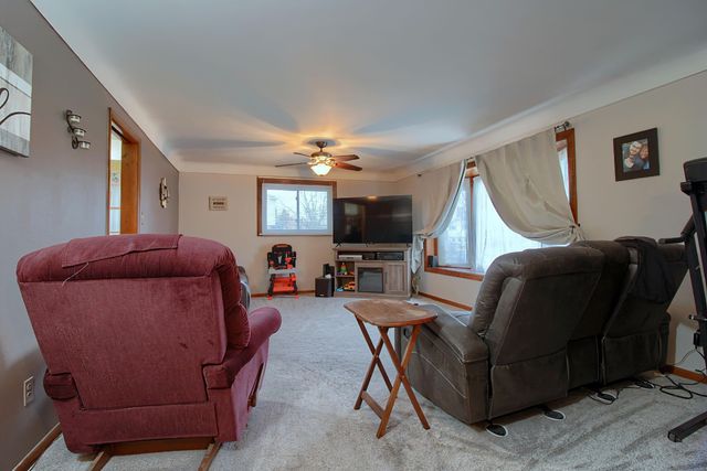 33725 Cindy Street, Livonia City, MI 48150