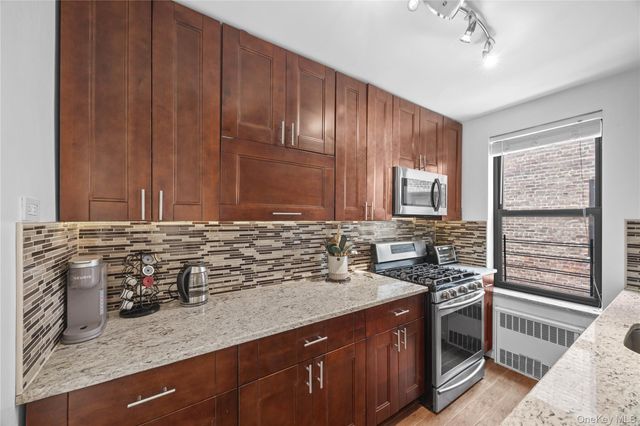 83-20 98 Street 4E, Woodhaven, NY 11421