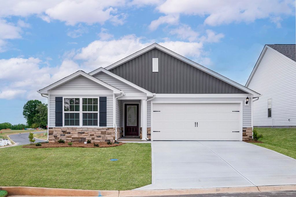 1404 Wild Indigo Way, Moore, SC 29369