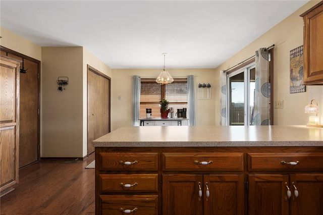 1933 Meadowlane Street, Kearney, MO 64060