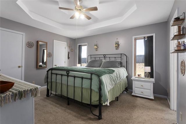 1933 Meadowlane Street, Kearney, MO 64060