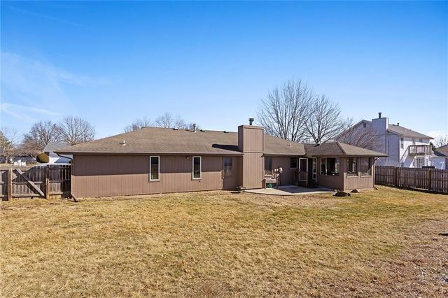 1933 Meadowlane Street, Kearney, MO 64060