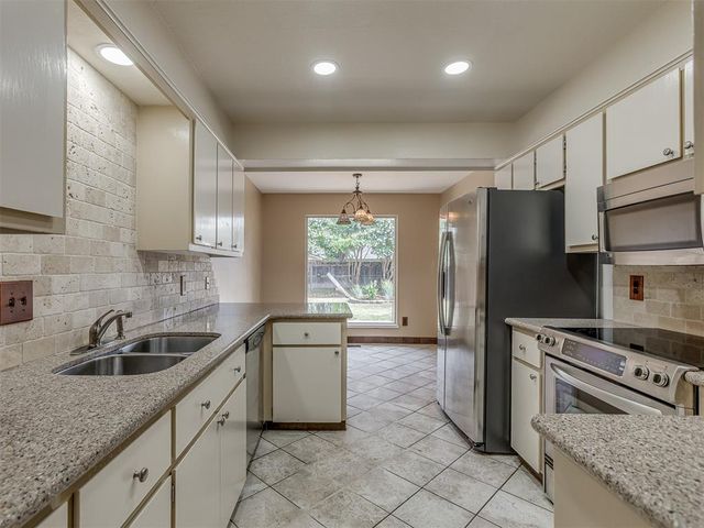 3113 Greenwood Court, Norman, OK 73072