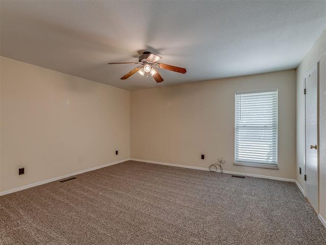 3113 Greenwood Court, Norman, OK 73072