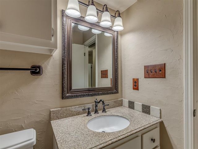 3113 Greenwood Court, Norman, OK 73072