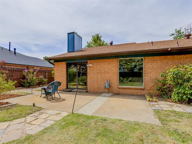 3113 Greenwood Court, Norman, OK 73072