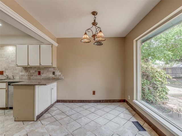 3113 Greenwood Court, Norman, OK 73072