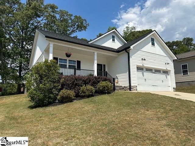 158 Page Creek Boulevard, Landrum, SC 29356