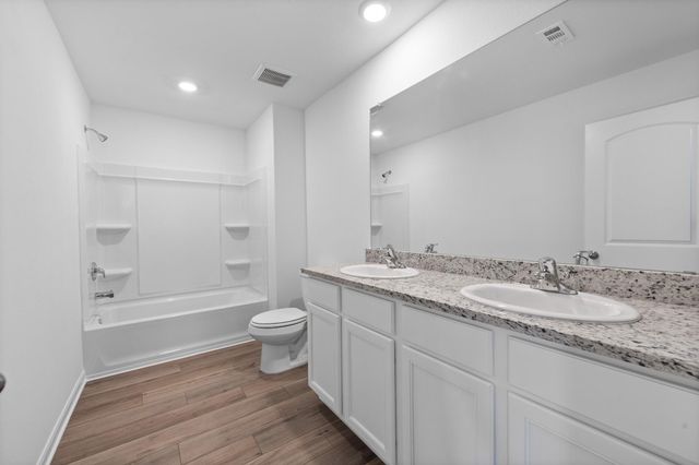 235 Surrey Oaks, Maxwell, TX 78656