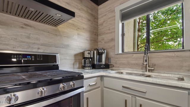 131 Kimberly Drive, Panama City Beach, FL 32407