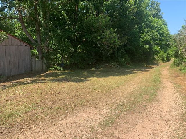 2422 N Hayden Road, Pea Ridge, AR 72751