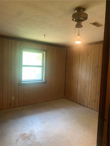 2422 N Hayden Road, Pea Ridge, AR 72751