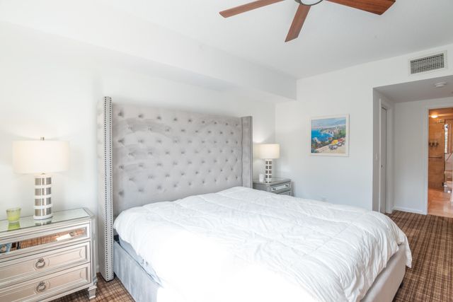 403 S Sapodilla Avenue 207, West Palm Beach, FL 33401