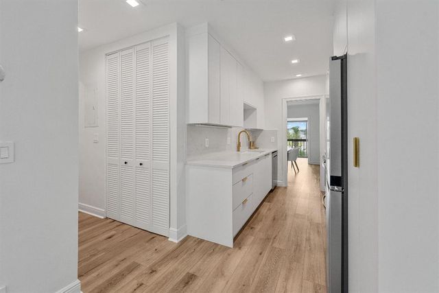 11223 Pond View Drive A203, Wellington, FL 33414