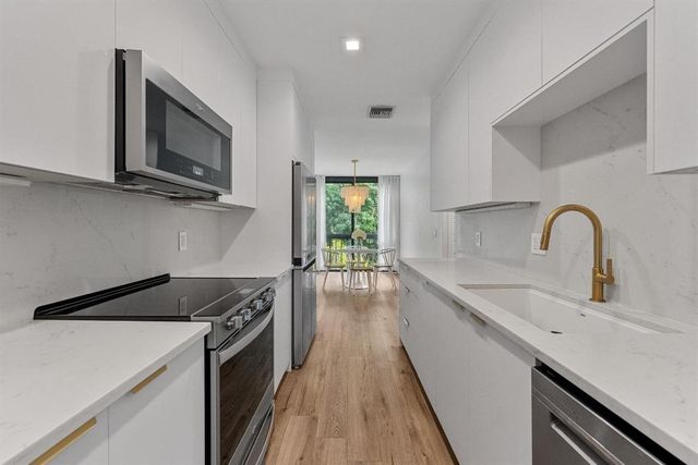 11223 Pond View Drive A203, Wellington, FL 33414