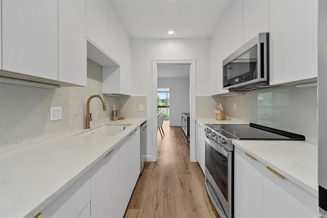 11223 Pond View Drive A203, Wellington, FL 33414