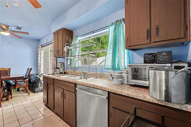 9018 Huntwood Lane, Riverdale, GA 30274