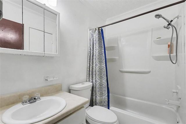 9018 Huntwood Lane, Riverdale, GA 30274