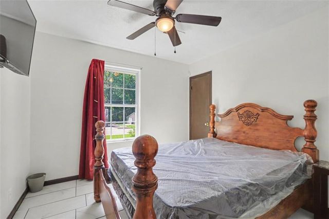 9018 Huntwood Lane, Riverdale, GA 30274