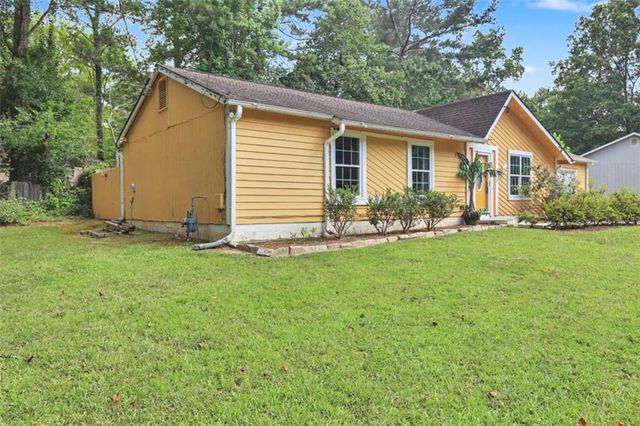 9018 Huntwood Lane, Riverdale, GA 30274