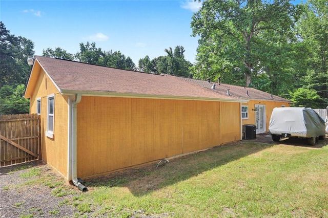9018 Huntwood Lane, Riverdale, GA 30274