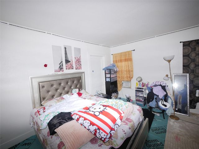 1609 Hussion Street, Houston, TX 77003