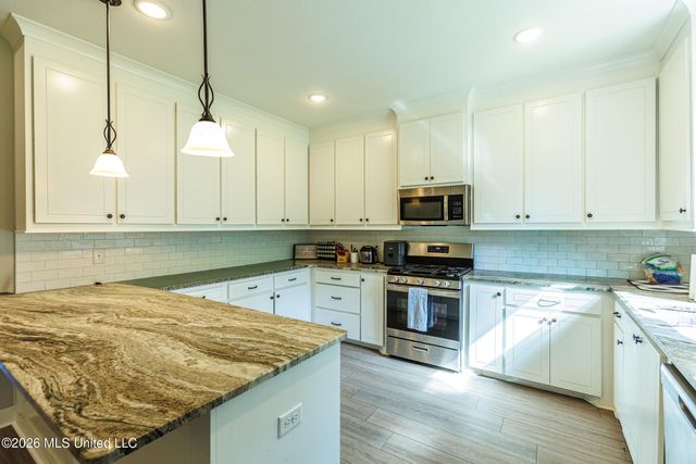 554 Birchwood Boulevard, Pearl, MS 39208