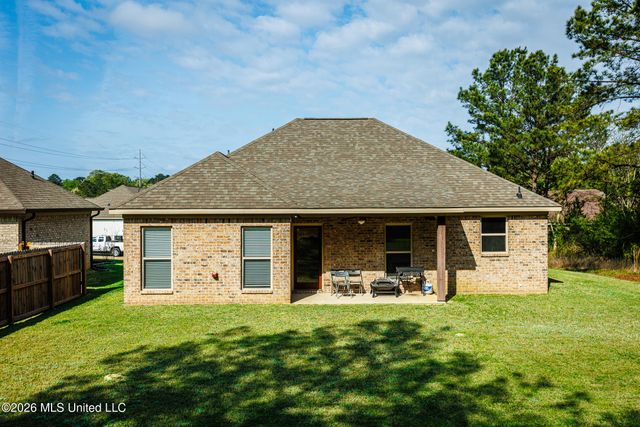 554 Birchwood Boulevard, Pearl, MS 39208