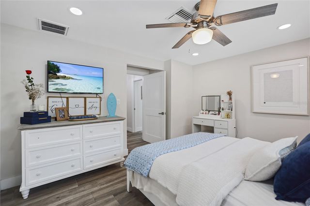651 64TH AVENUE, St Pete Beach, FL 33706