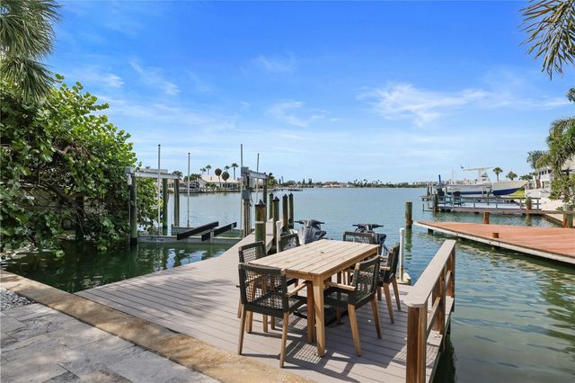 651 64TH AVENUE, St Pete Beach, FL 33706
