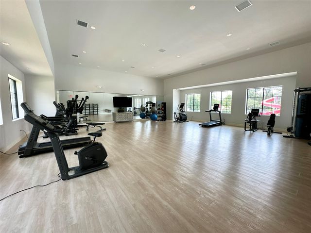 12198 Ridge Top Drive, Conroe, TX 77304