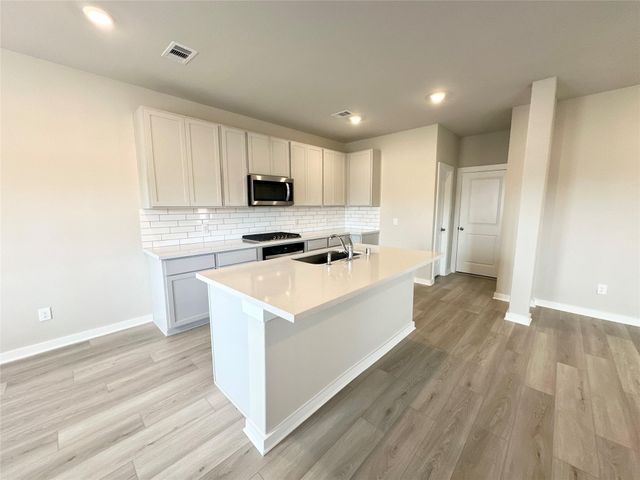 12198 Ridge Top Drive, Conroe, TX 77304