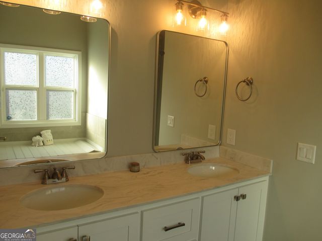 244 Clarks Bluff Road, Kingsland, GA 31548