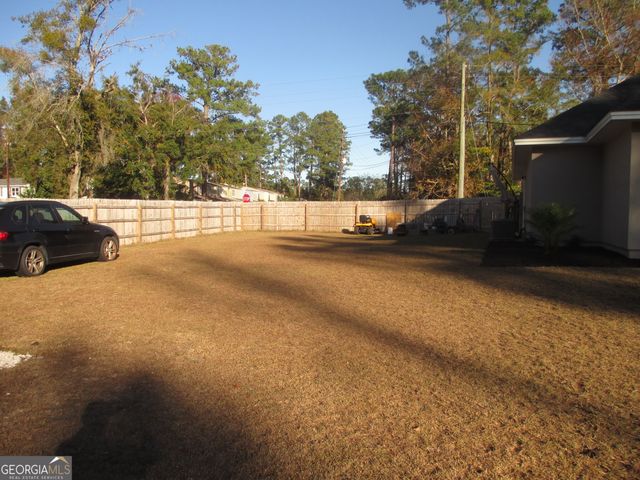 244 Clarks Bluff Road, Kingsland, GA 31548