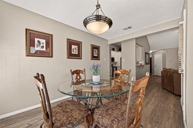 16314 Maple Downs Lane, Sugar Land, TX 77498