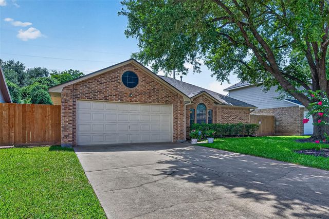 16314 Maple Downs Lane, Sugar Land, TX 77498