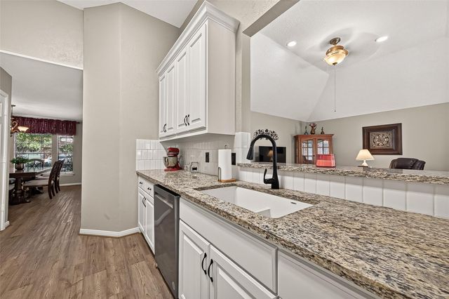 16314 Maple Downs Lane, Sugar Land, TX 77498
