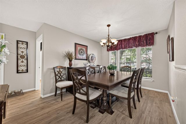 16314 Maple Downs Lane, Sugar Land, TX 77498