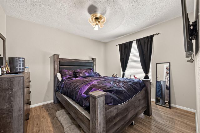 16314 Maple Downs Lane, Sugar Land, TX 77498