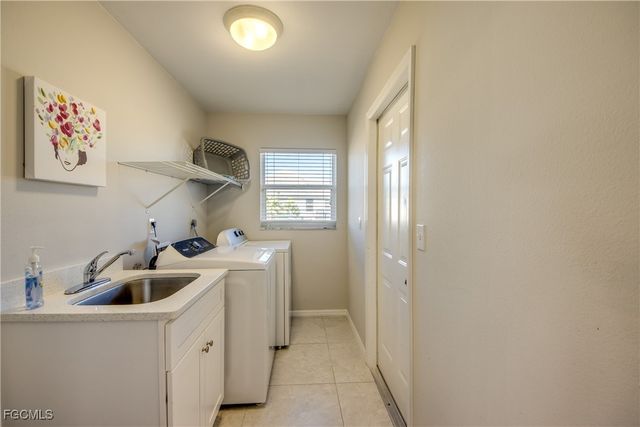 5236 SW 20th AVE, Cape Coral, FL 33914