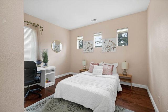 327 327 Brookview Way, Hayward, CA 94544